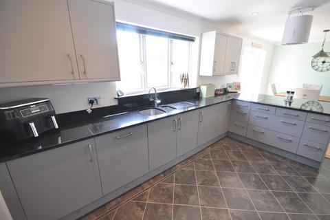 41 Canal View, Thorne, Doncaster, DN8 5GD