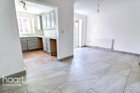 28 Fewston Way, Doncaster, DN4 5PR
