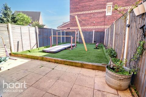 28 Fewston Way, Doncaster, DN4 5PR