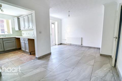 28 Fewston Way, Doncaster, DN4 5PR