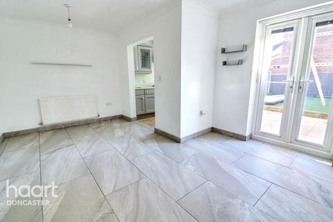 28 Fewston Way, Doncaster, DN4 5PR