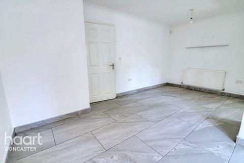 28 Fewston Way, Doncaster, DN4 5PR
