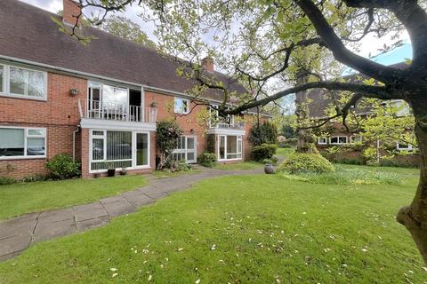 18 Archery Fields, Warwick, CV34 6PQ