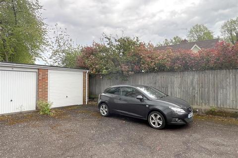 18 Archery Fields, Warwick, CV34 6PQ