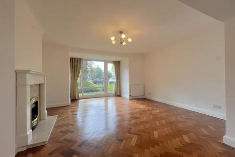 18 Archery Fields, Warwick, CV34 6PQ