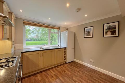 18 Archery Fields, Warwick, CV34 6PQ
