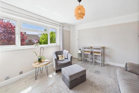 3 bedroom maisonette for sale, Whaddon Chase, Aylesbury HP19
