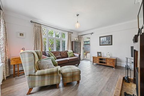 Dorincourt Boston Gardens, Brentford, TW8 9LS