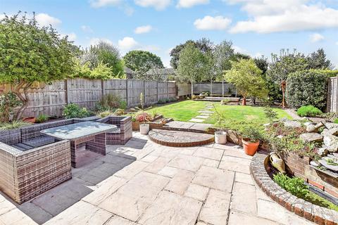 5 Blondell Drive, Bognor Regis, PO21 4BQ