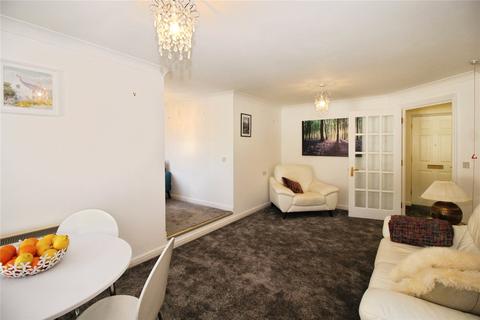 1 bedroom retirement property for sale, Paynes Park, Hertfordshire SG5