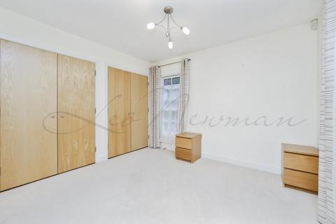 3 bedroom flat for sale, Brent Street, Hendon, NW4