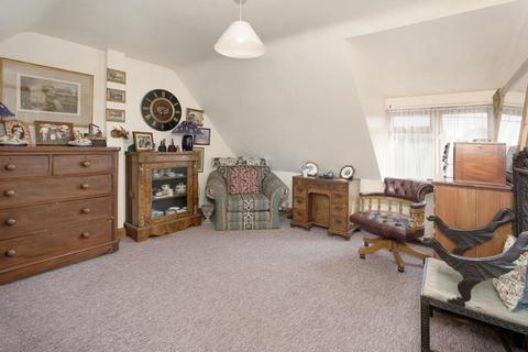 2 bedroom coach house for sale, Howard Close, Dawlish EX7