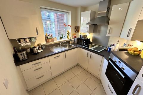 2 bedroom retirement property for sale, Westmead Lane, Chippenham