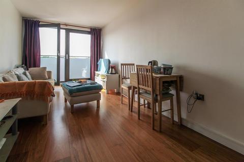 1 bedroom flat for sale, High Street, Slough