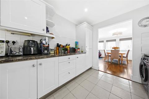32a Goodhart Place, London, E14 8EG