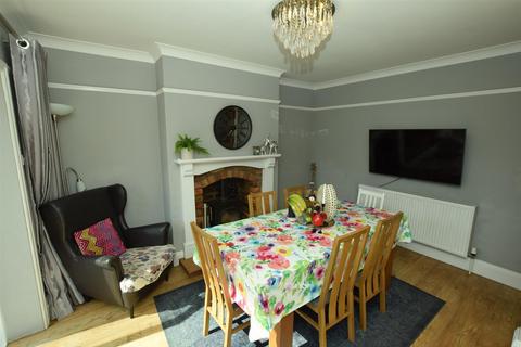 61 Hackness Road, Scarborough, YO12 5SD