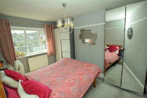 61 Hackness Road, Scarborough, YO12 5SD