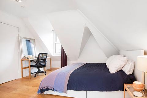 undefined, Frognal, Hampstead, NW3