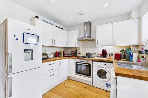 1a Worthfield Close, West Ewell, Epsom, KT19 9RF