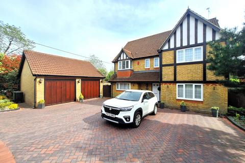 4 bedroom detached house for sale, Botley Road, Fair Oak, Eastleigh