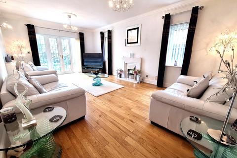 4 bedroom detached house for sale, Botley Road, Fair Oak, Eastleigh