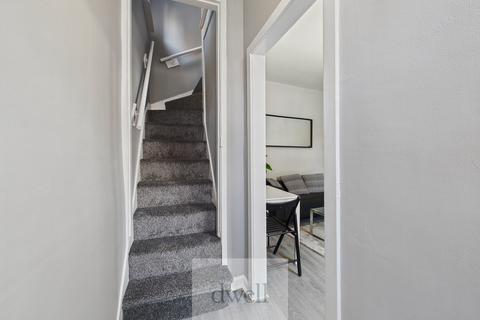 2 bedroom terraced house for sale, Kelsall Avenue, Hyde Park, Leeds, LS6