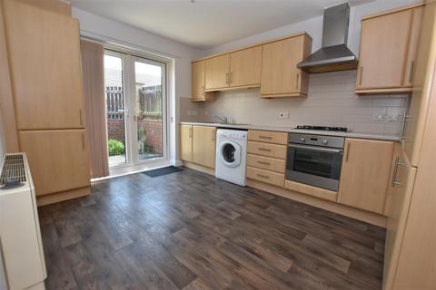 2 bedroom semi-detached bungalow for sale, Camberwell Way, Hull