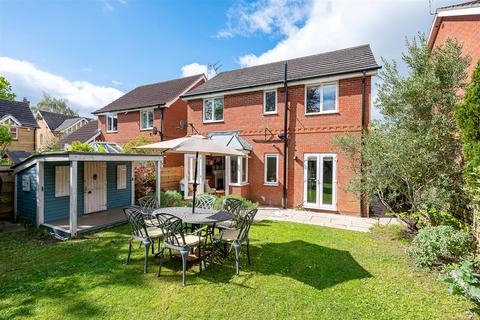 28 Sails Drive, York, YO10 3LR