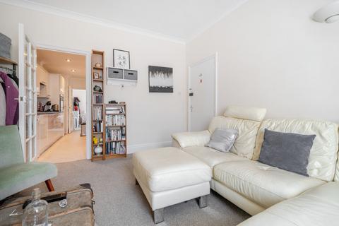 undefined, Charles Street, Byron Court, GU32