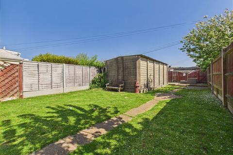 3 bedroom semi-detached bungalow for sale, George V Avenue