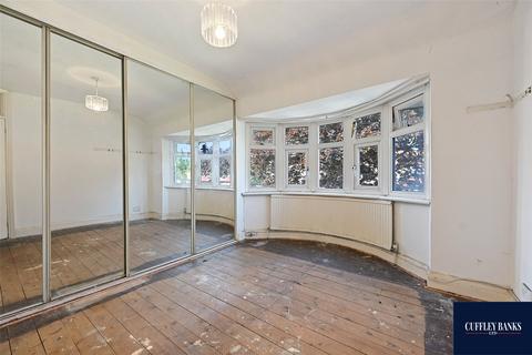 153 Bilton Road, Perivale, Greenford, UB6 7BD