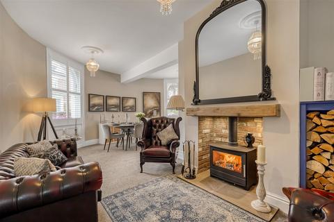 4 bedroom townhouse for sale, Coniscliffe Road, Darlington