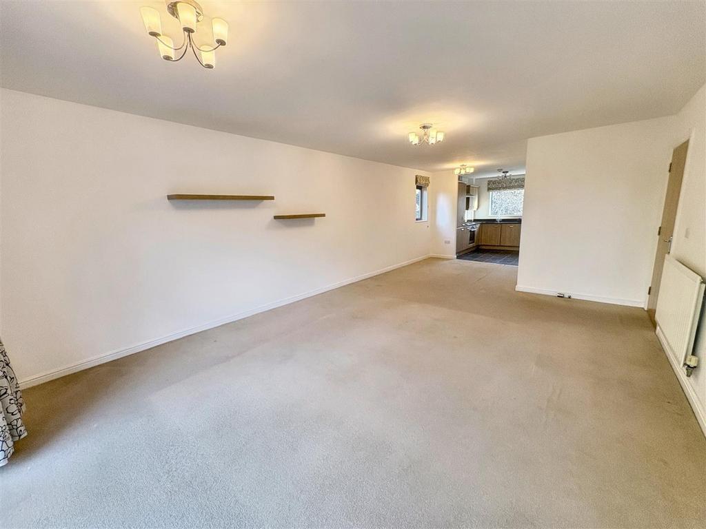 Kitchen lounge.jpg