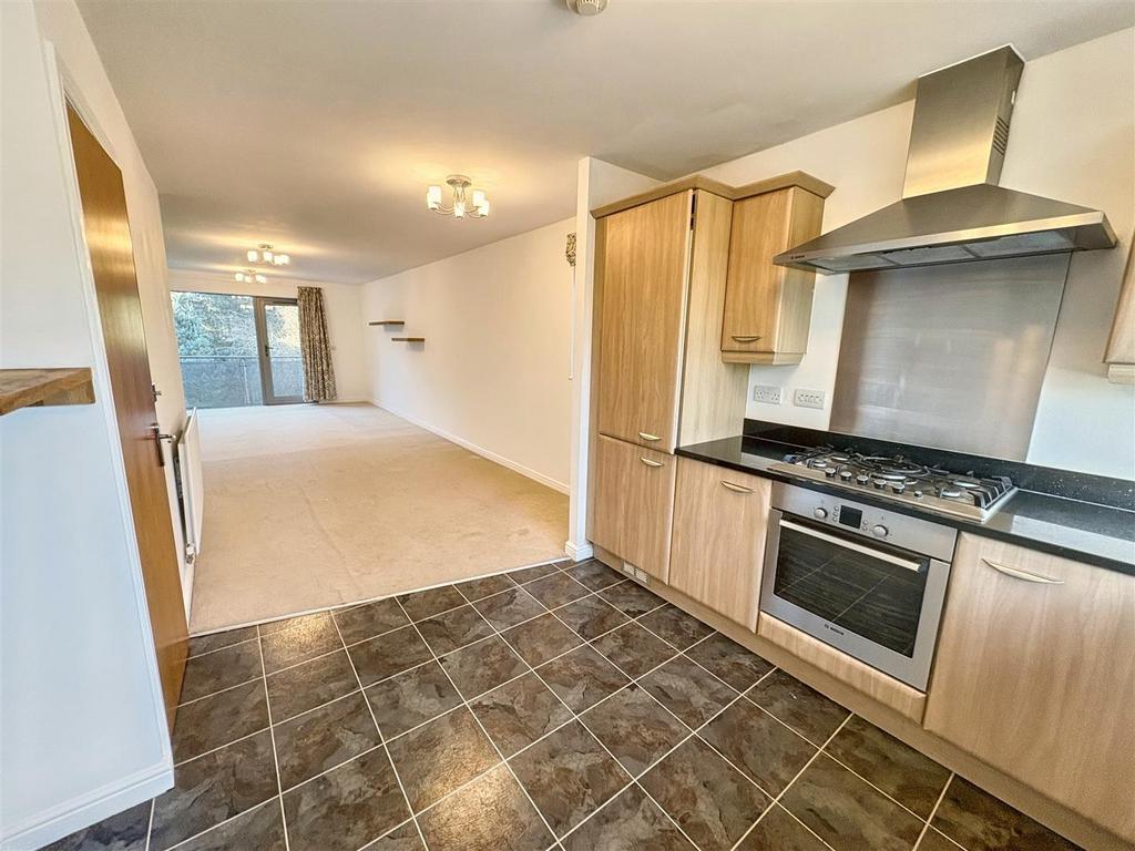 Open lounge kitchen.jpg