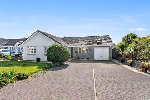 9 Longfield Drive, Camelford, PL32 9TE