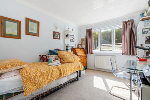 9 Longfield Drive, Camelford, PL32 9TE