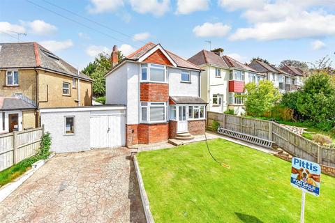 3 bedroom detached house for sale, Lake Green Road, Lake PO36