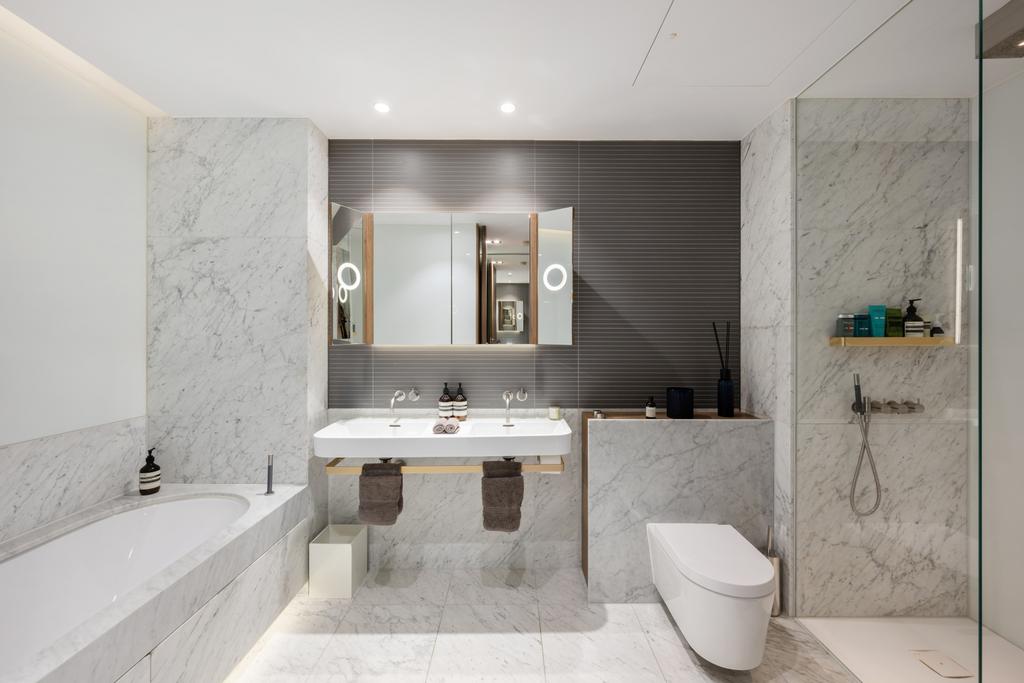 Principal Bathroom
