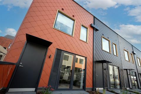 3 bedroom townhouse for sale, Silk Mill Gardens, Kelham Island S3