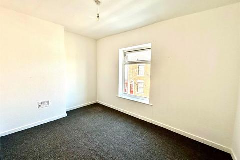 2 bedroom terraced house for sale, Spring Street, Oldham