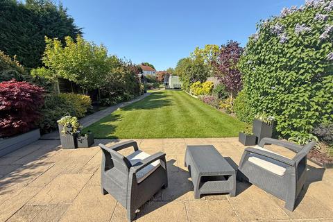 25 Brentwood Close, Solihull, B91 1UL