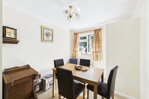 2 Brook Drive, Bude, EX23 8NY