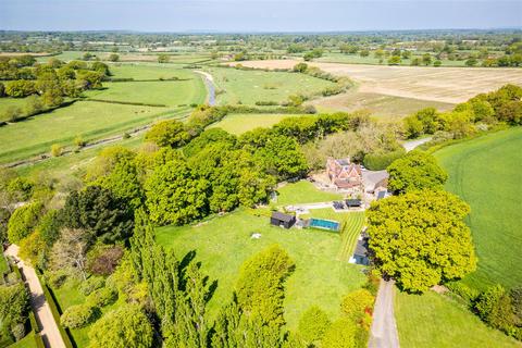Bines Farm Cottage Bines Road, Partridge Green, Horsham, RH13 8EQ