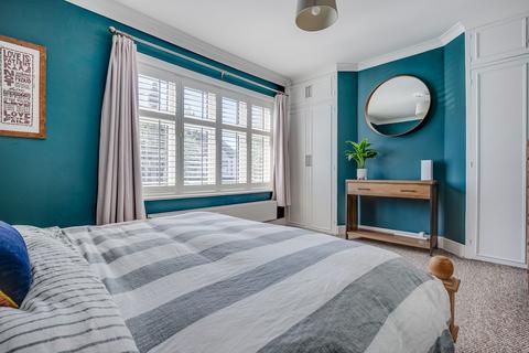 25 Beech Grove, New Malden, KT3 3HR
