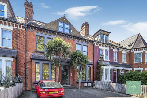 Bounds Green Road, Bounds Green, London, N22