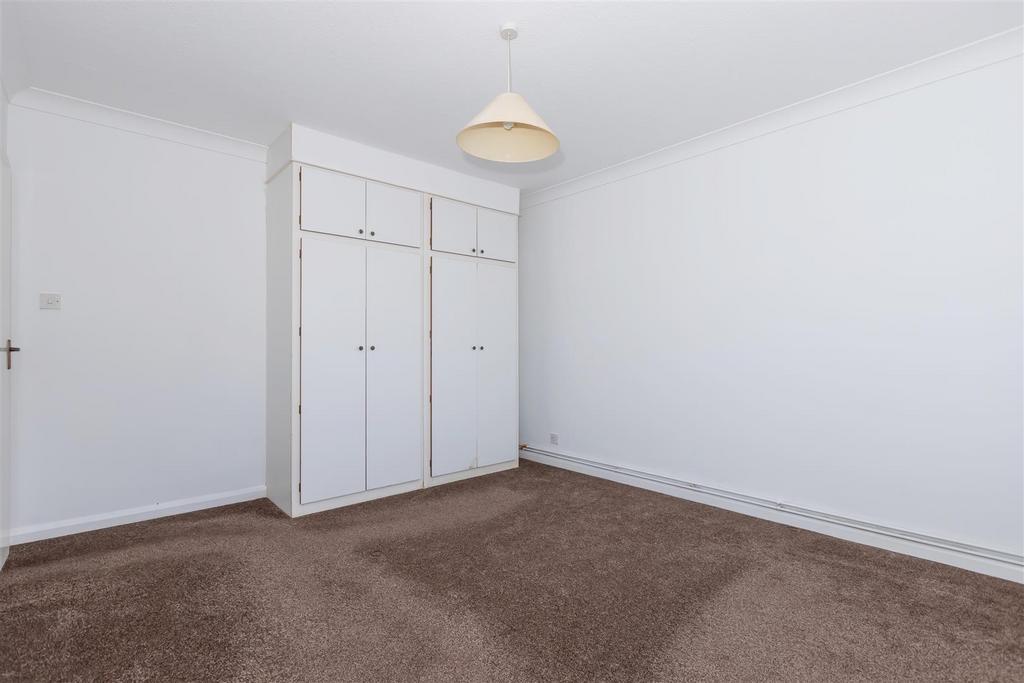 Alinora Crescent 1.jpg