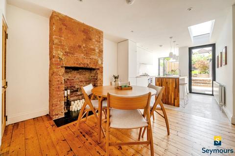 52 Ludlow Road, Guildford, GU2 7NW