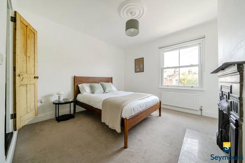 52 Ludlow Road, Guildford, GU2 7NW
