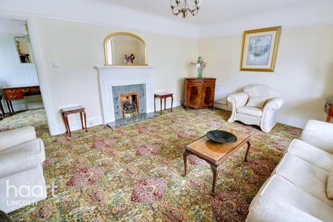 2 bedroom detached house for sale, South Park, Lincoln