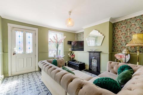 42 Station Road, Crayford, Dartford, DA1 3QG
